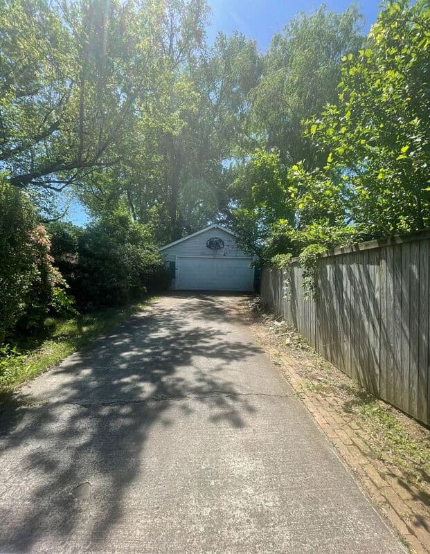 Stroudsburg House: 528 Lindbergh Avenue