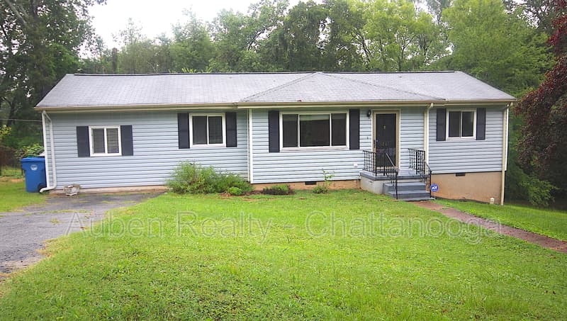 Hixson House: 1261 Northern Hills Road