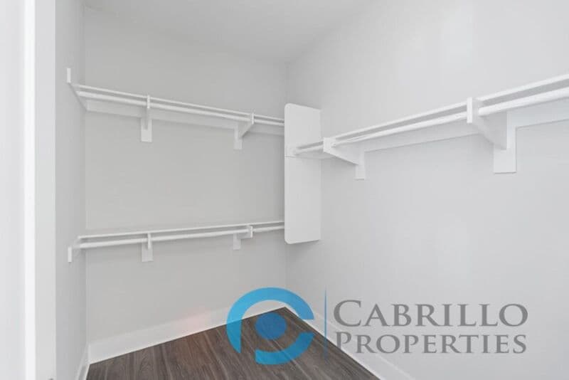 San Diego Condo: 1654 Neptune Ave