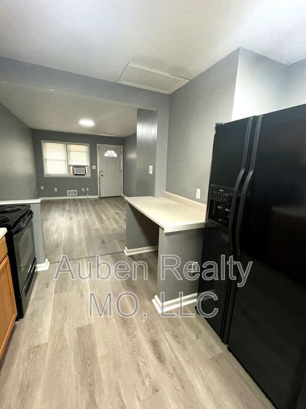 Kansas City Condo: 3143 Puckett Rd