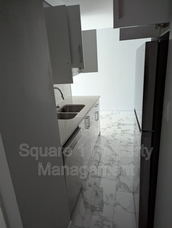 Edmonton Condo: 10940 53 Ave, Edmonton