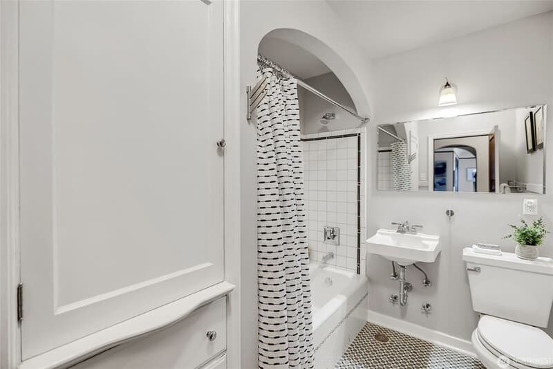 Seattle Condo: 1120 17th Avenue