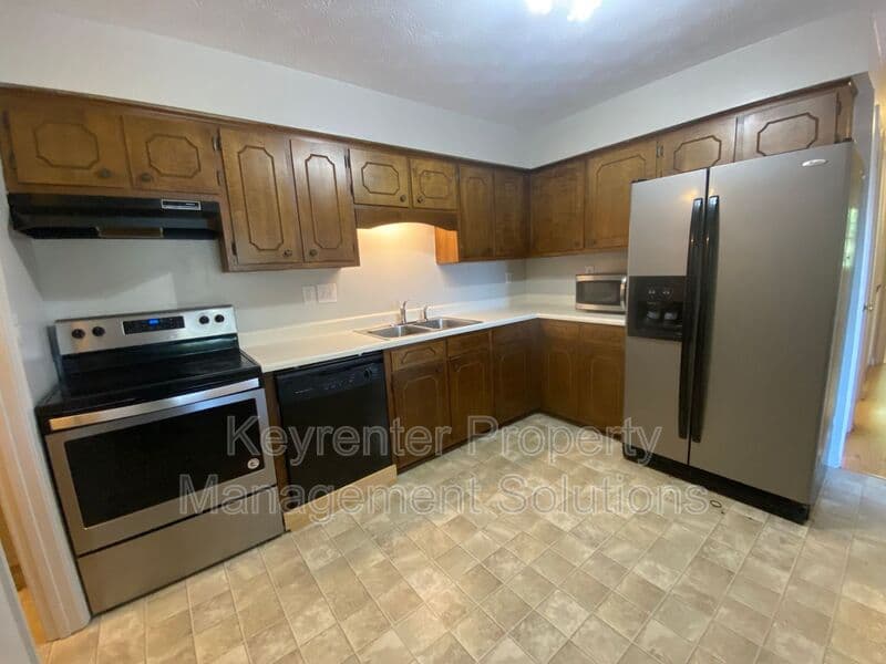 Staunton Condo: 2337 Morris Mill Rd