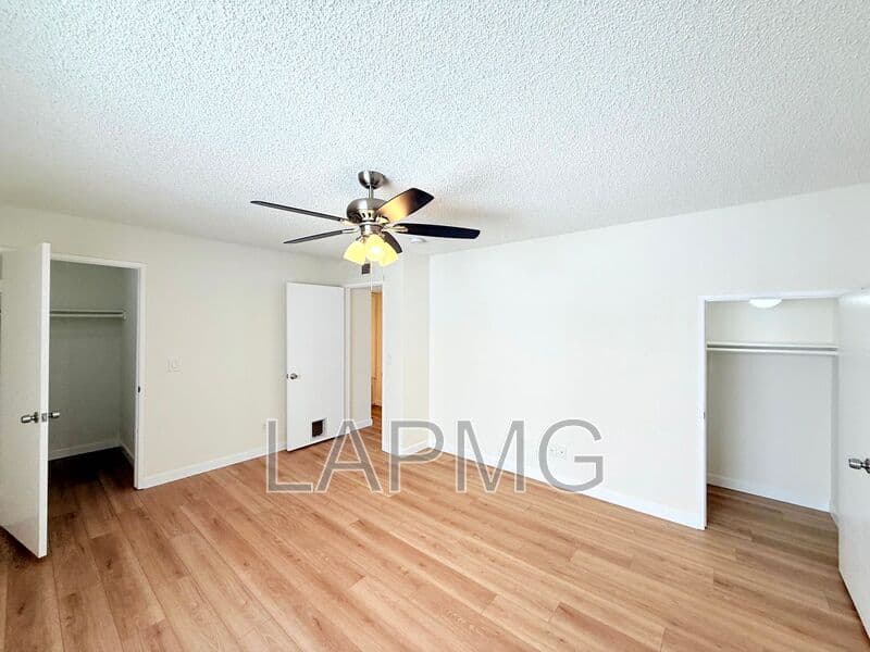 North Hollywood House: 5233 Cartwright Avenue