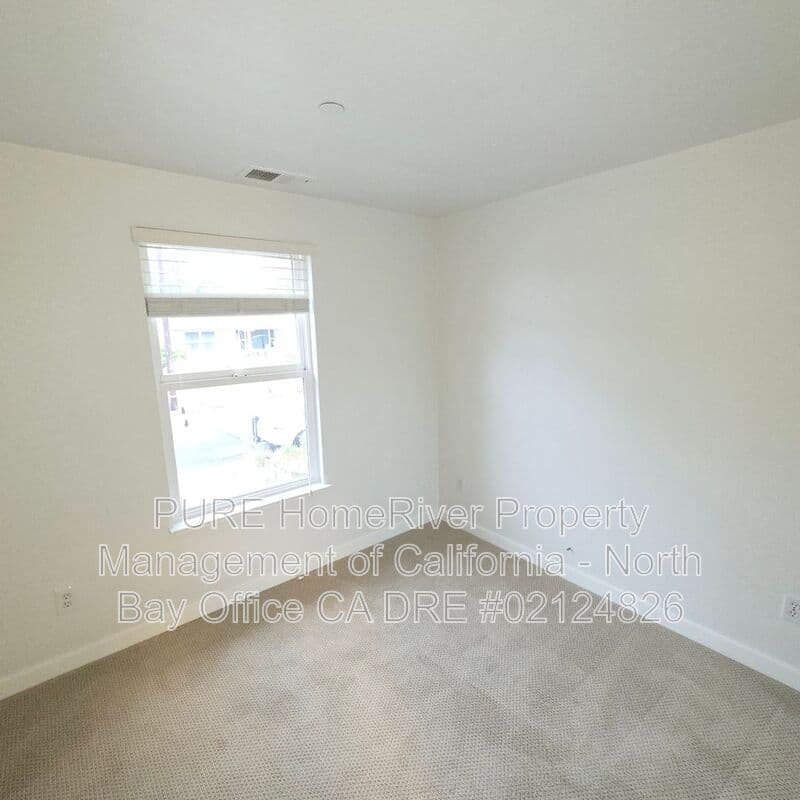 Petaluma House: 2 Raymond Heights