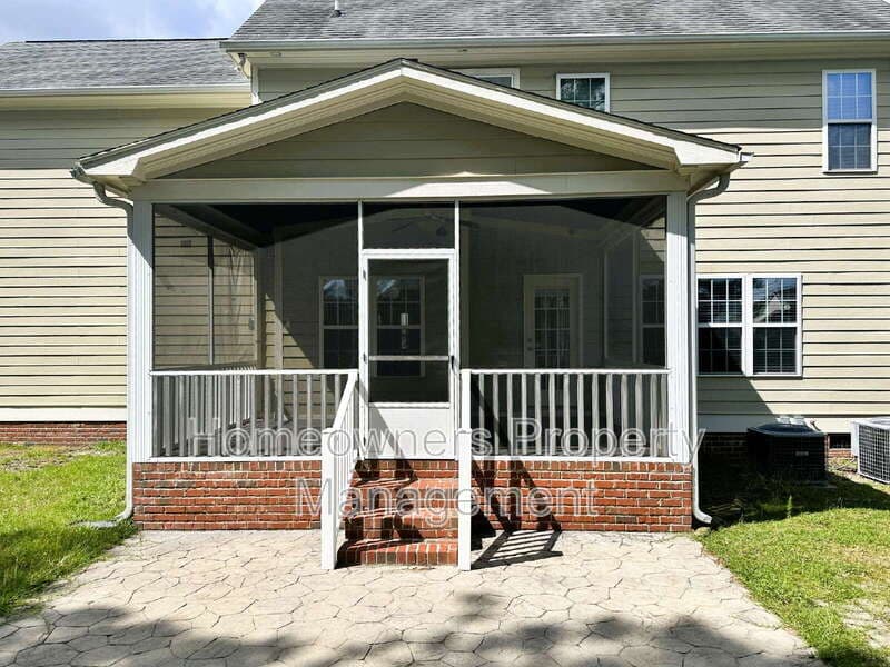 Fayetteville House: 4041 Windy Fields Dr
