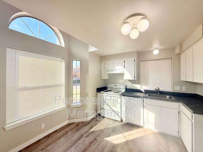 Vancouver House: 15814 SE 15th St.
