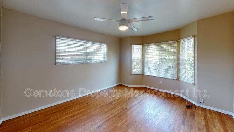 San Diego House: 4947 63rd St