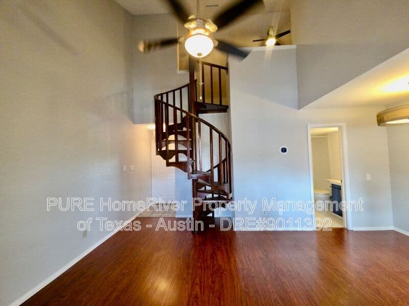 Austin Condo: 2500 Burleson Rd