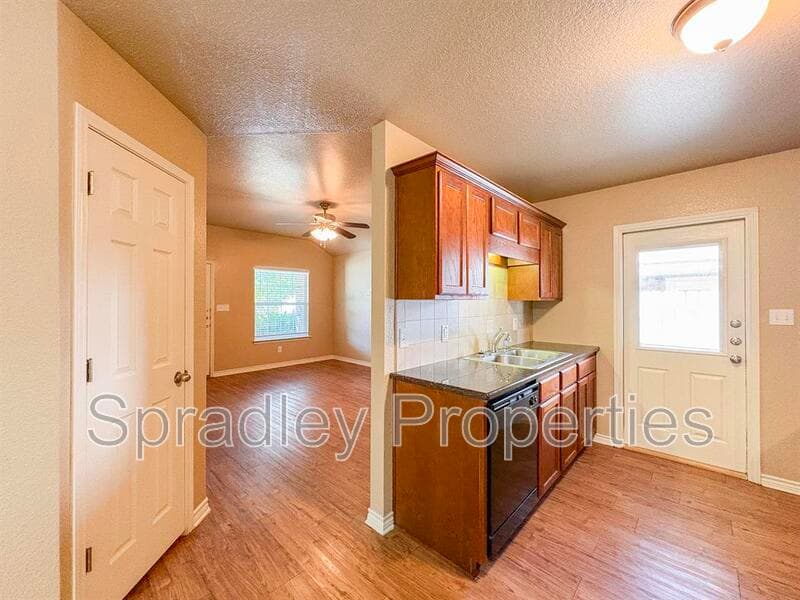 Temple Condo: 124A Andy Ln