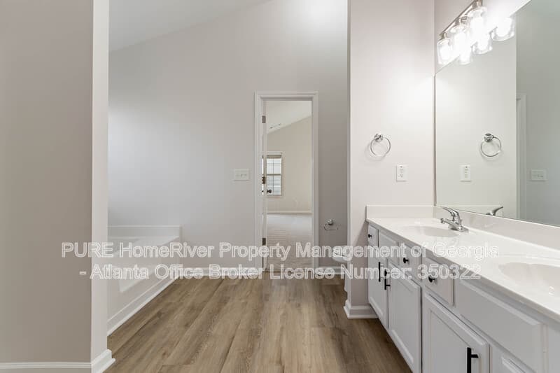 Buford House: 2839 Suttonwood Way