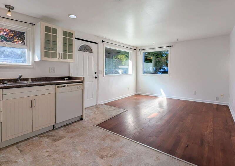 Everett Condo: 529 Madison St