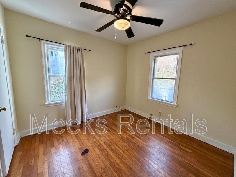 Charleston House: 1418 Ravinia Rd.