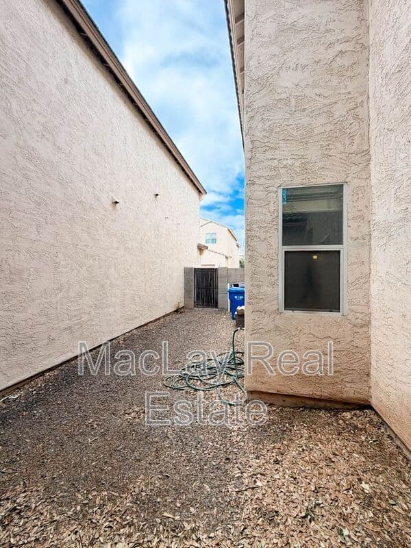 Phoenix House: 5216 W Albeniz Pl