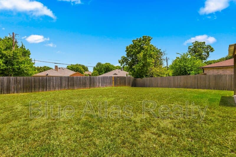 McKinney House: 2744 Frontier Lane