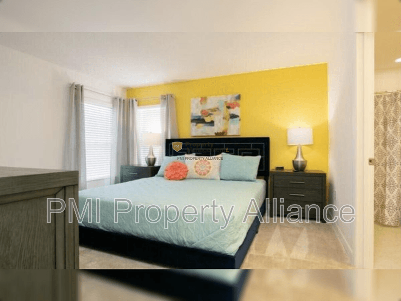 Davenport House: 2149 Crofton Ave