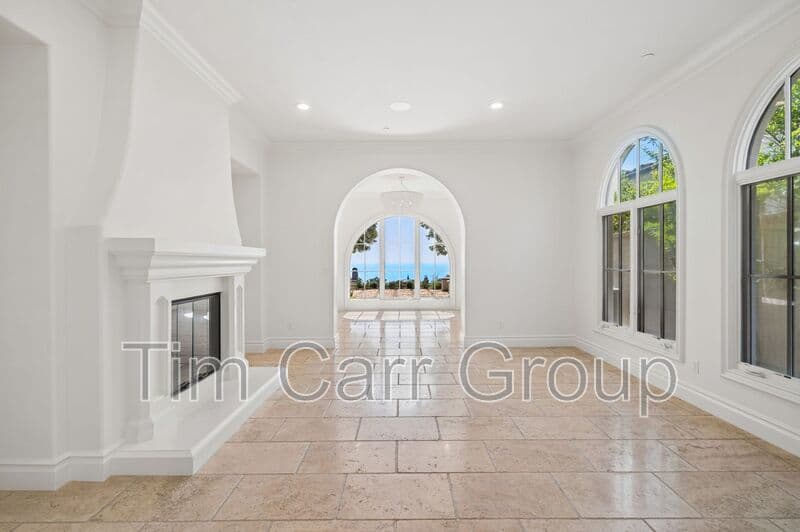 Newport Coast House: 28 Cliffhouse Bluff