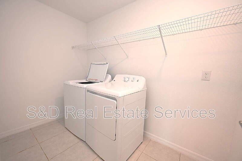 Bartow House: 2767 Red Egret Dr.