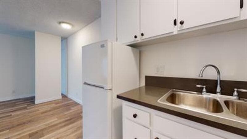 Los Angeles Condo: 12500 Culver Boulevard - 216
