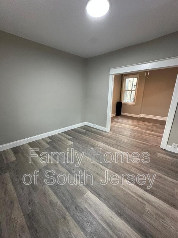 Upper Darby Apartment: 7307 W Chester Pike