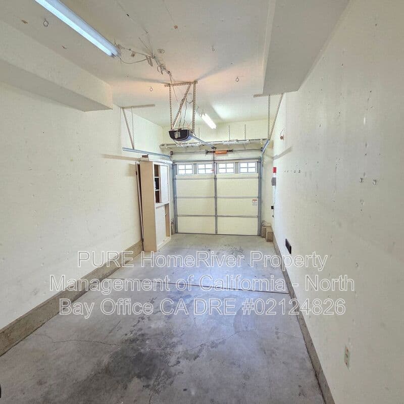 Petaluma House: 1052 Addison Circle