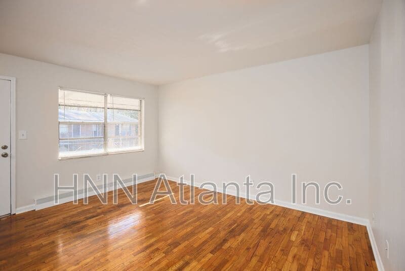 Atlanta House: 2151 Lenox Rd, NE