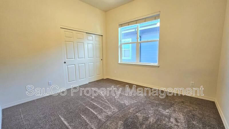 Scappoose Condo: 33763 East Columbia Avenue - 7