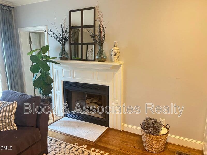 Raleigh House: 2200 Misskelly Dr
