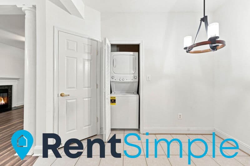Gainesville Condo: 13890 Chelmsford Drive
