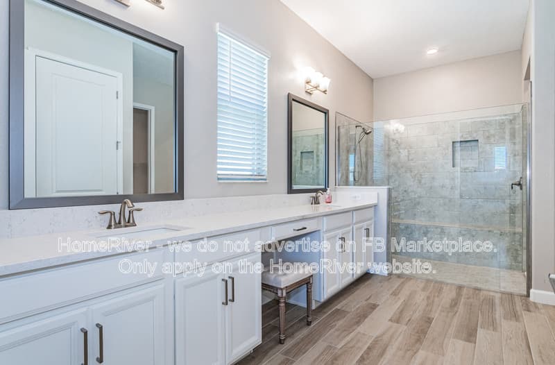 Wimauma House: 5326 Kelper Hook Ct