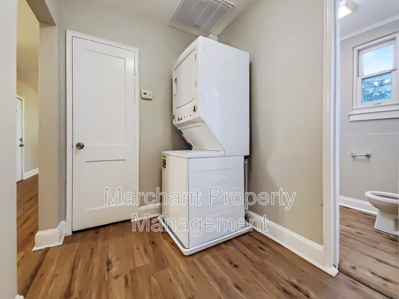 Greenville House: 4 Brookforest Drive