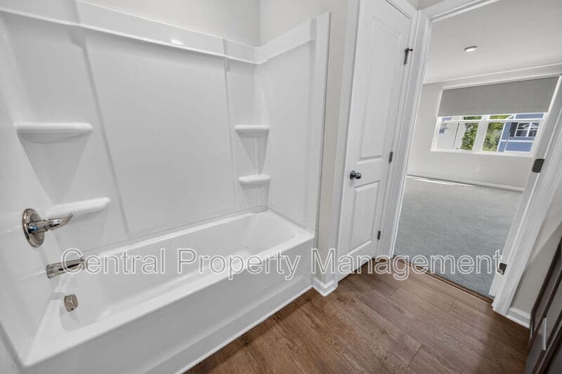 Greenville House: 165 Sarnesfield Way