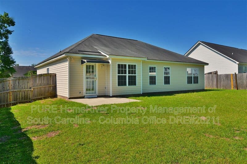 Hopkins House: 129 Alexander Pointe Dr