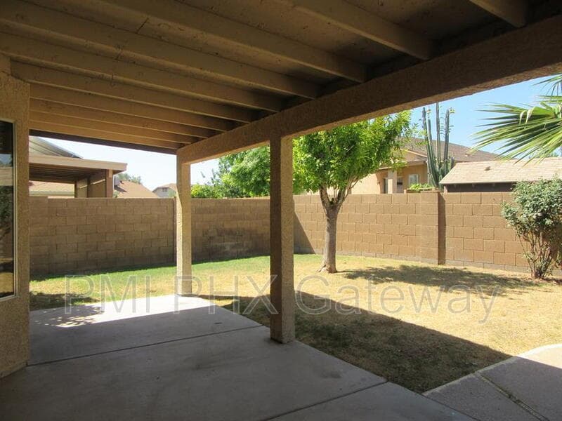 Glendale House: 6702 N. 89th Ave.