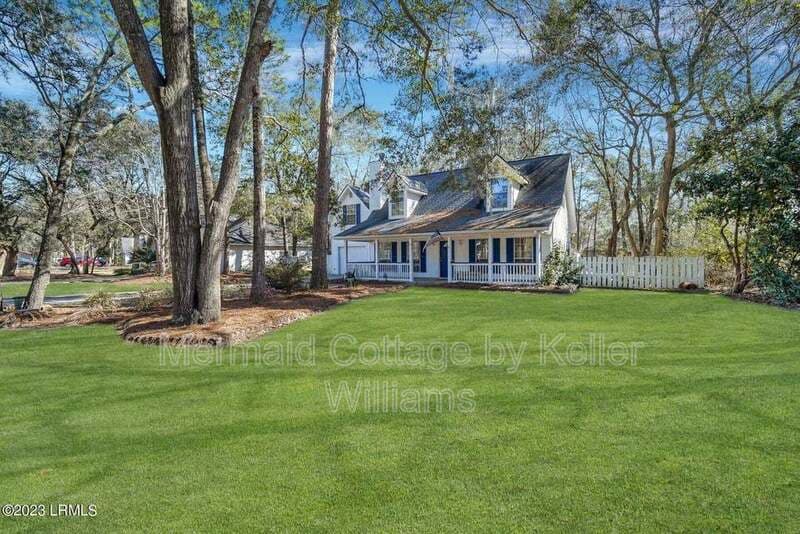Ladys Island House: 19 LeMoyne Drive