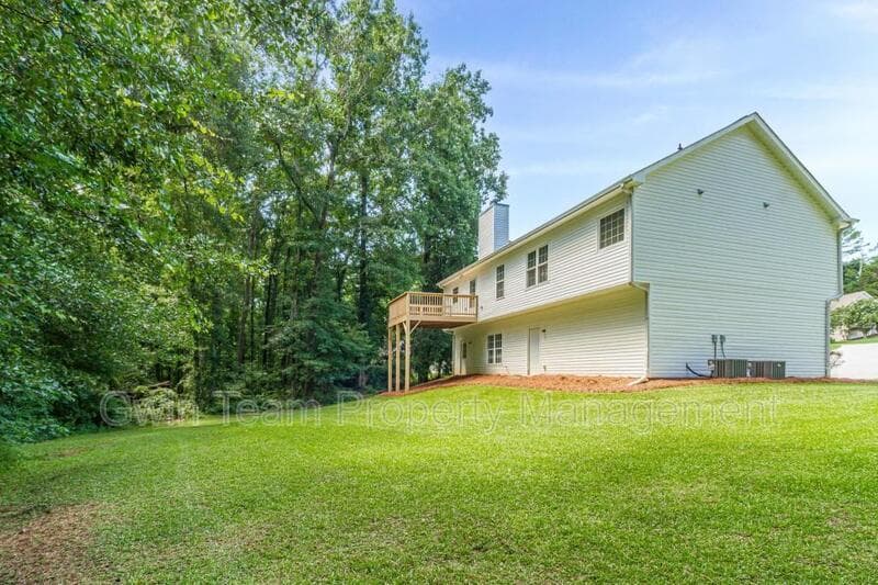 Monroe House: 4025 Hemingway Dr