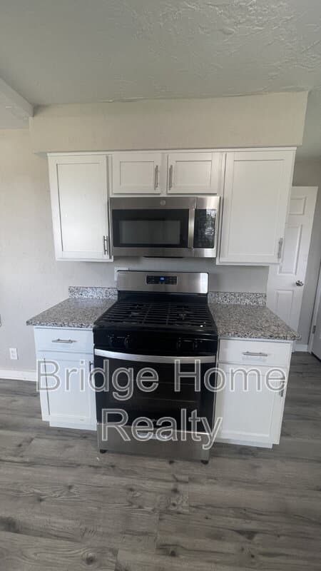 McKeesport House: 1015 Pleasant Avenue