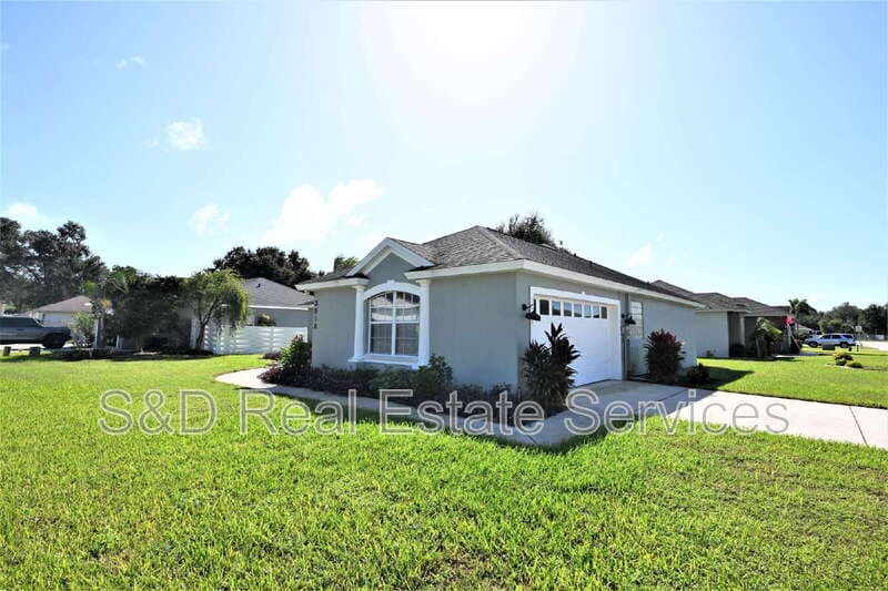 Lakeland House: 3518 Remington Oaks Way