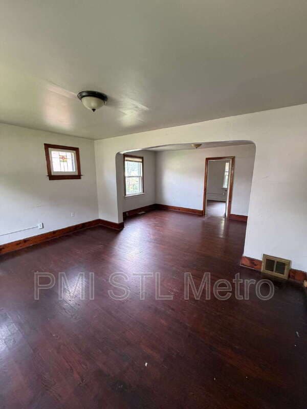 Saint Louis House: 5336 Fletcher Street