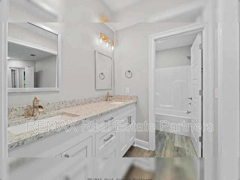 Petal Condo: 15 Bellamy Ln
