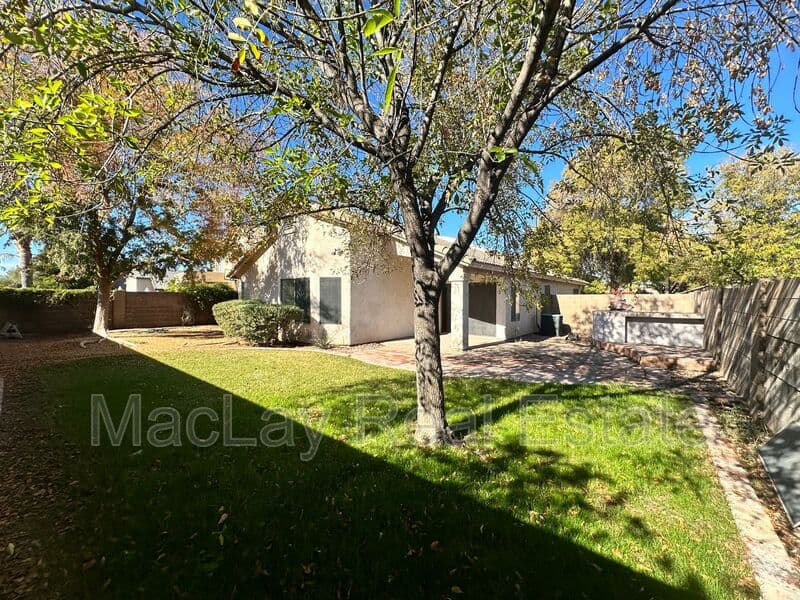 Chandler House: 1831 W. Havasu Way