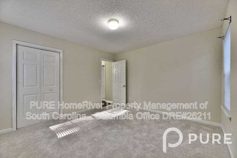 Columbia House: 312 Brook Hollow Dr
