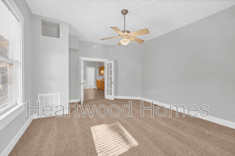 Columbia Condo: 117 Church Street