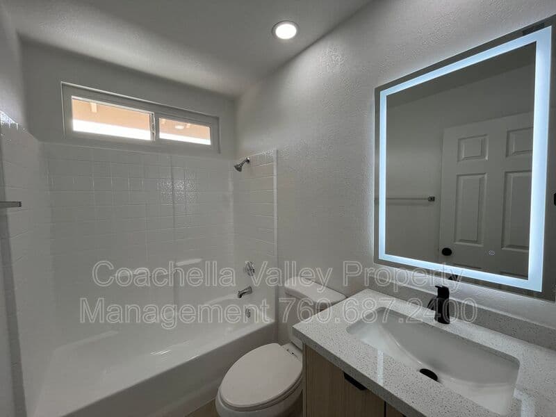 Indio House: 47675 Azalea St
