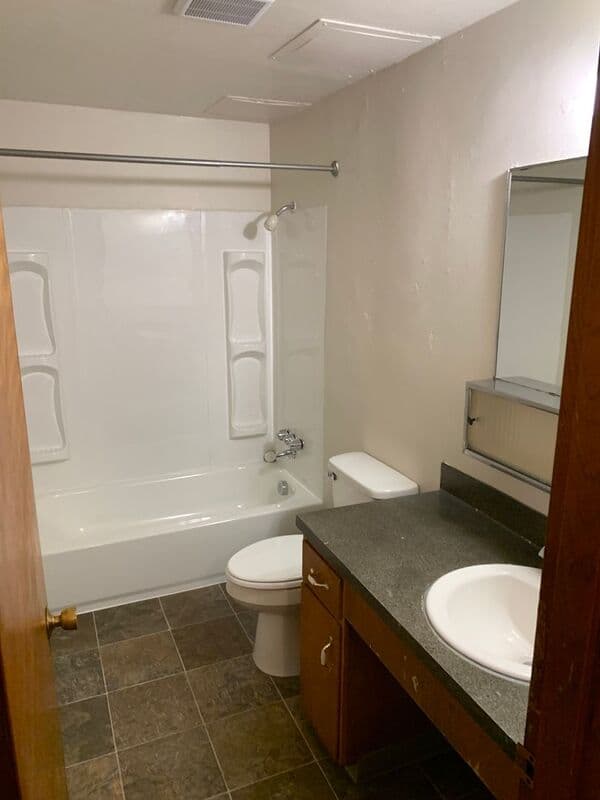 Pasco Condo: 624 W. Yakima St.