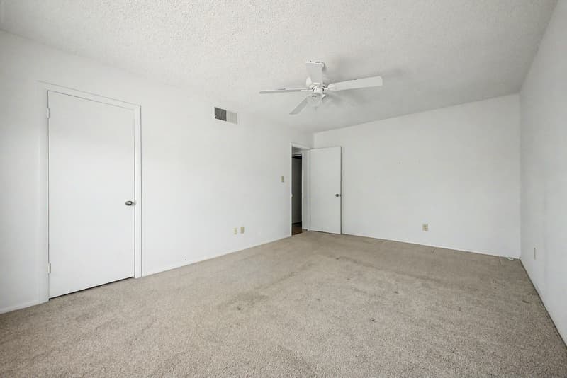 Phoenix House: 2822 E WILLOW Avenue