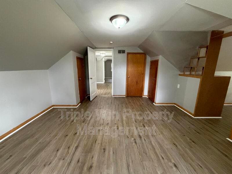 St. Louis House: 1629 Redman Rd.