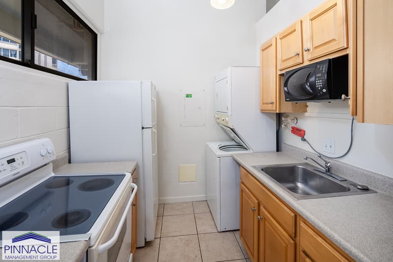 Aiea Condo: 99-15 Kalaloa St. #903