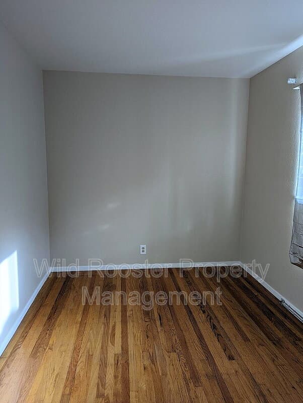 Sacramento Condo: 5320 Roger Way