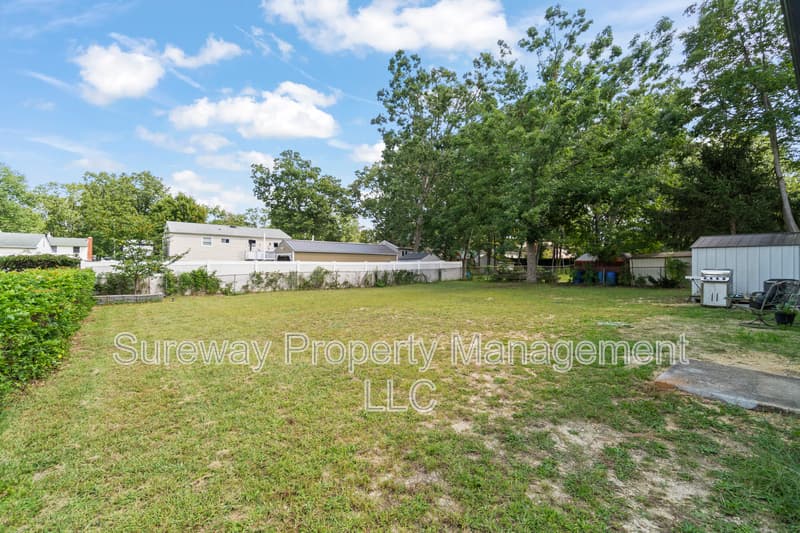 Browns Mills House: 211 California Trail